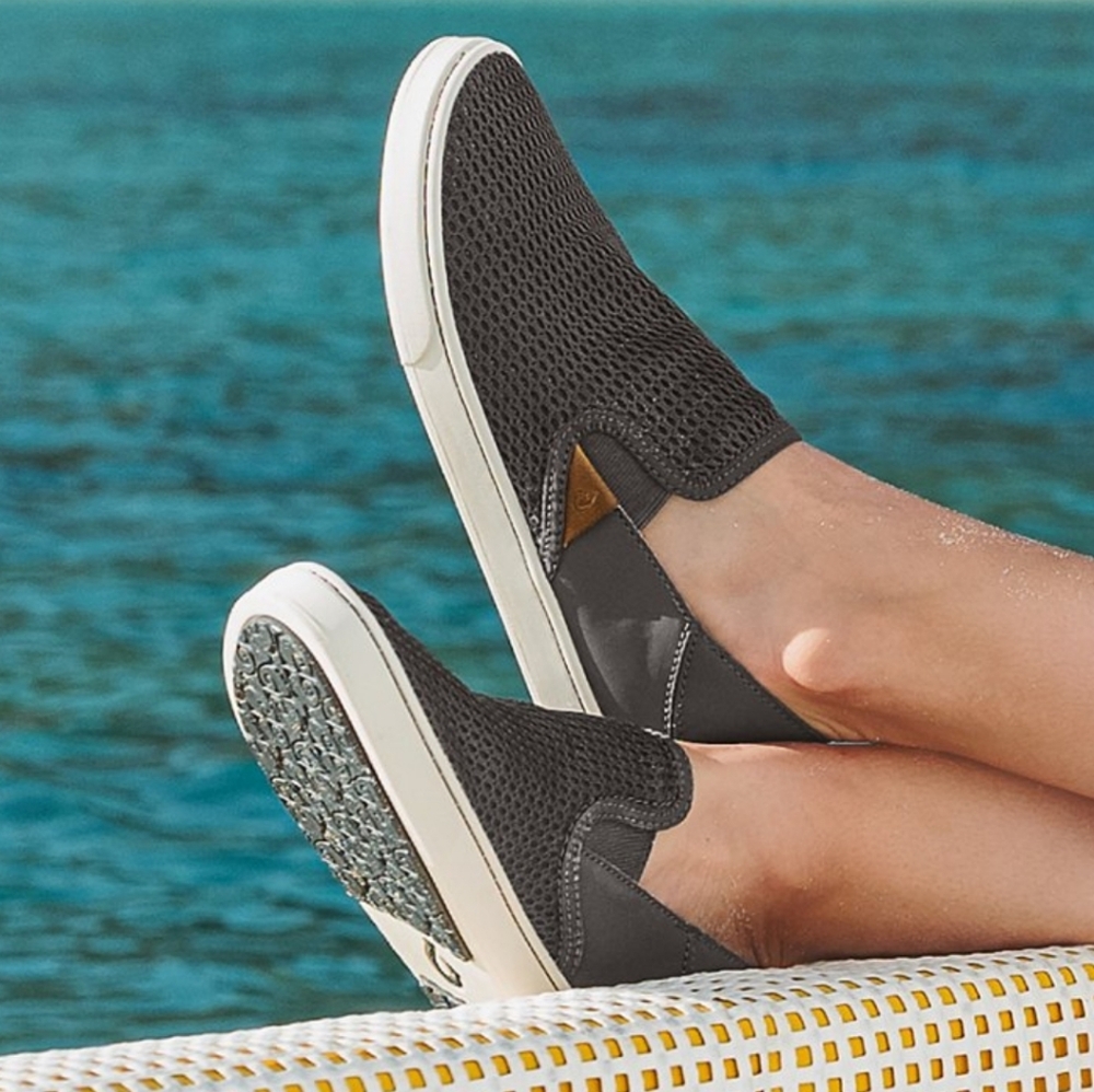 🪴 OLUKA PEHUEA SLIP ON SHOES 🪴